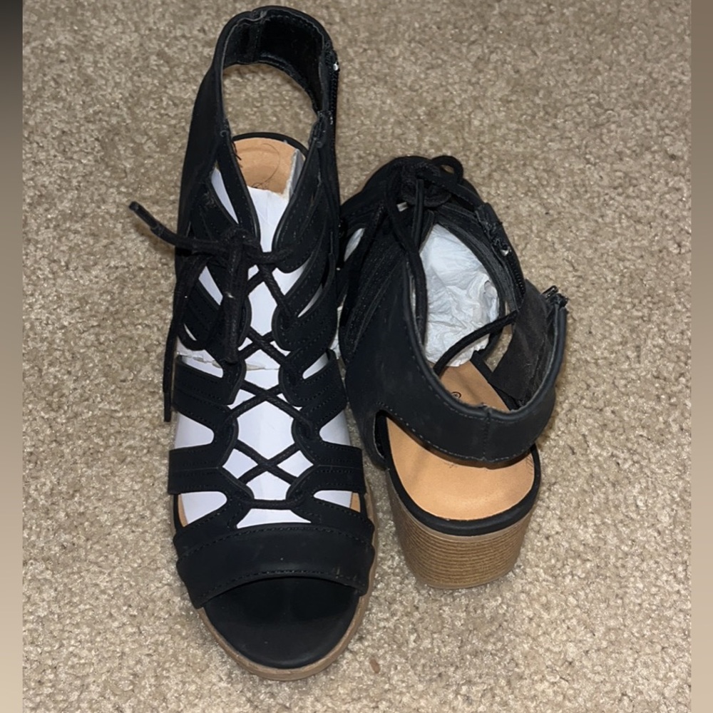 Black sandal heels
